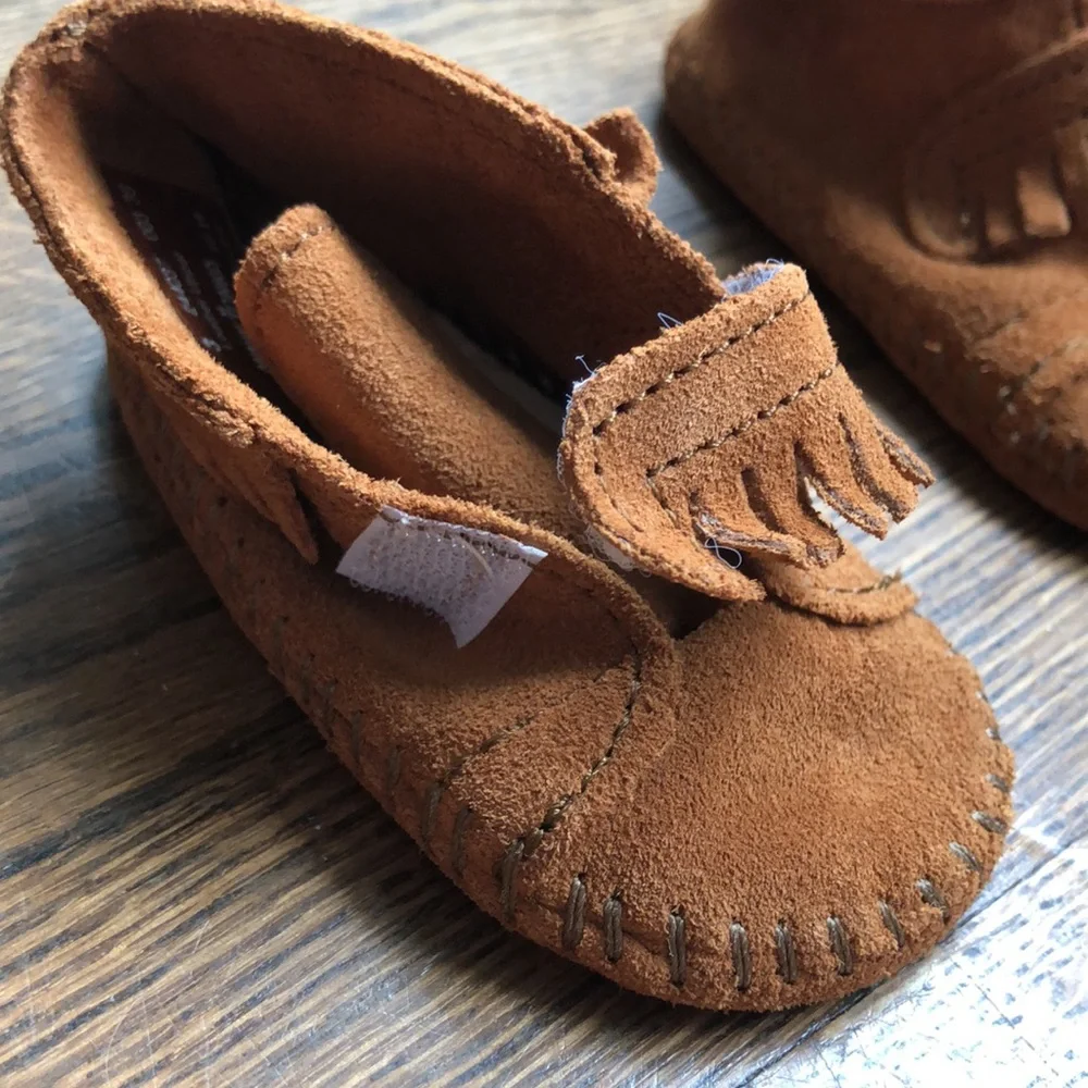 Minnetonka Baby Suede Velcro Moccasin Booties, Size 3